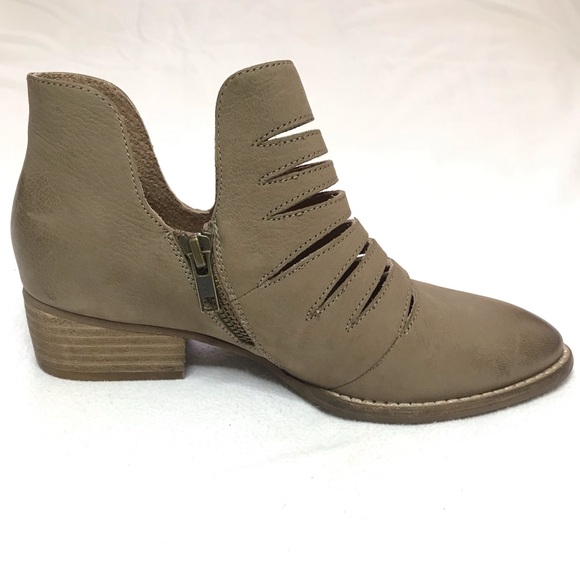 NWT Anthropologie Seychelles Cutout Ankle Boots - Picture 3 of 8